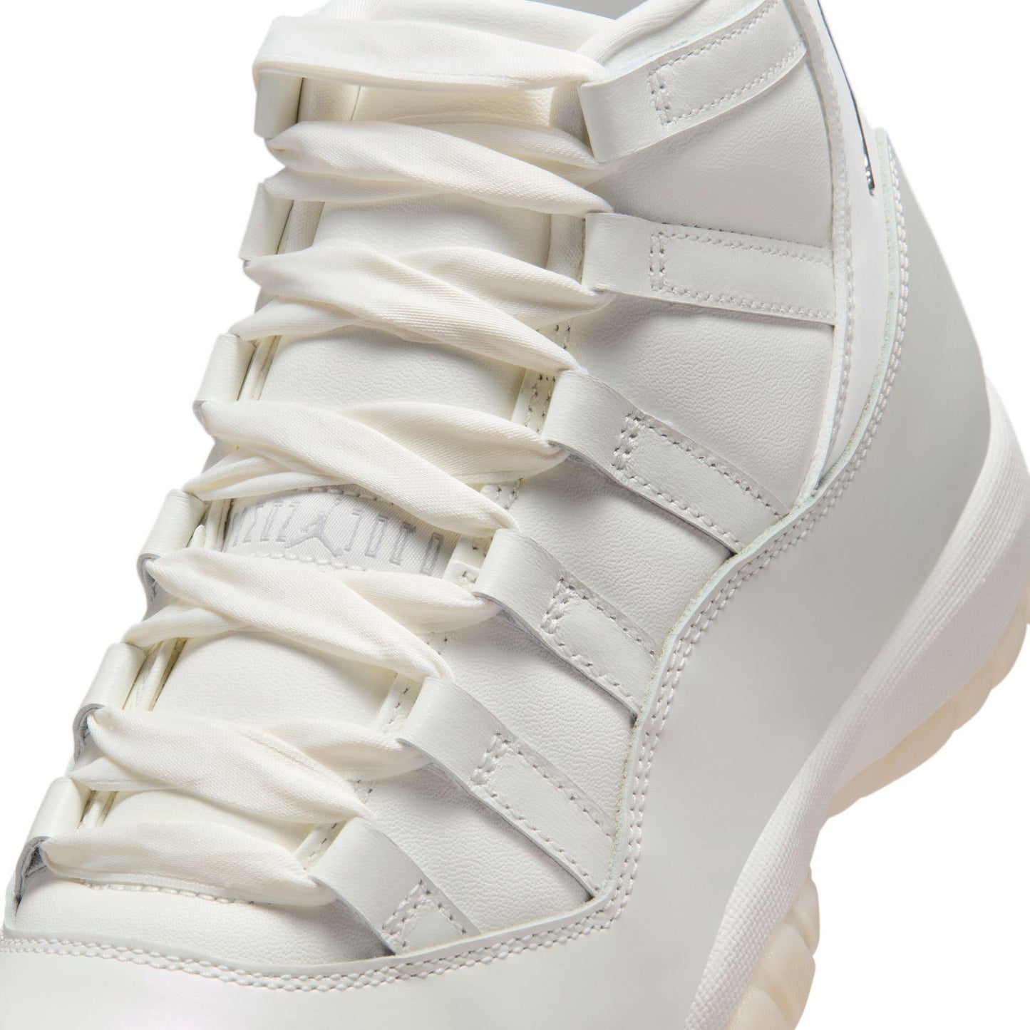 Women's Air Jordan 11 Retro "Pearl"