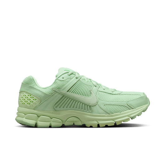 MENS NIKE ZOOM VOMERO 5 VAPOR GREEN