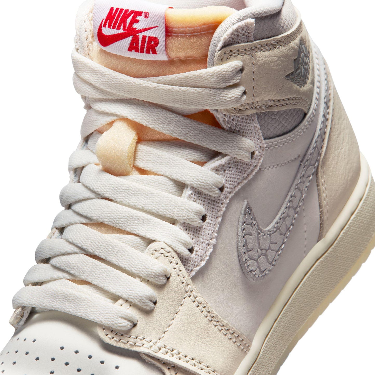 Air Jordan 1 Retro High OG Big Kid's Shoes "Sail/University Red"